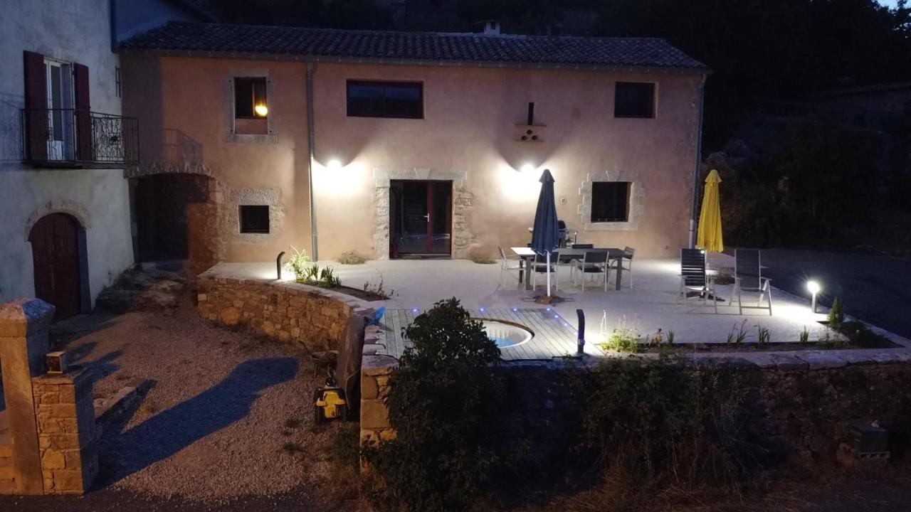 Gite De Gazelle Chambres D'Hote La Vacquerie-et-Saint-Martin-de-Castries Bagian luar foto